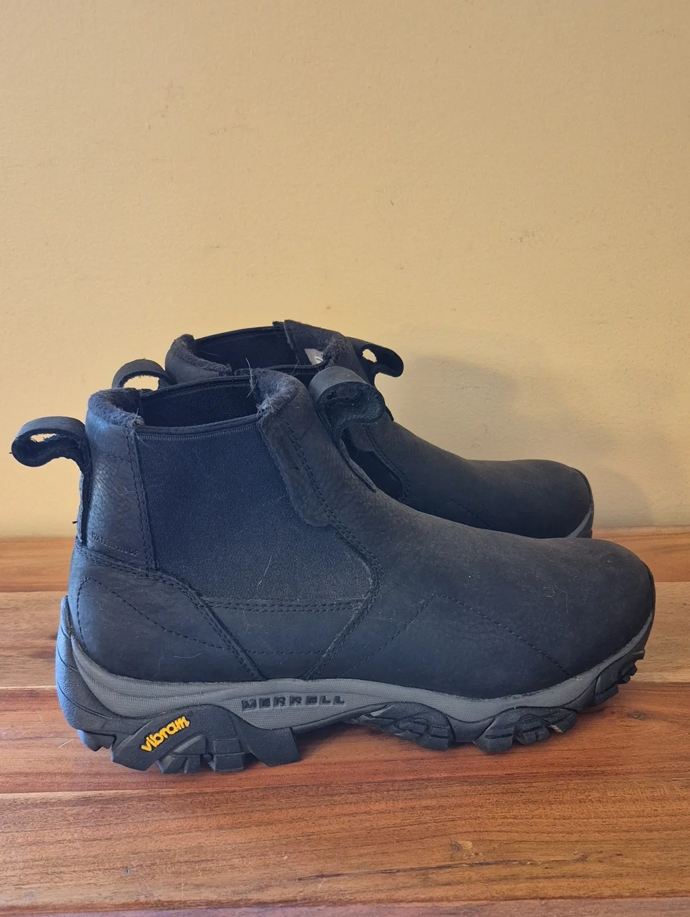 Merrell Moab Chelsea Adventure Men’s Slip-On Hiking Boot - Black Sz. 9.5